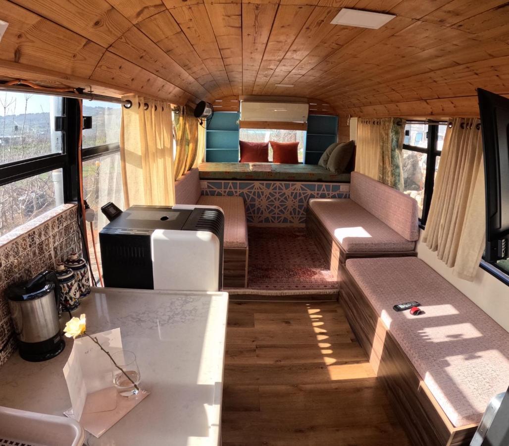 마즈달 샴스 The Bus 아파트 외부 사진
